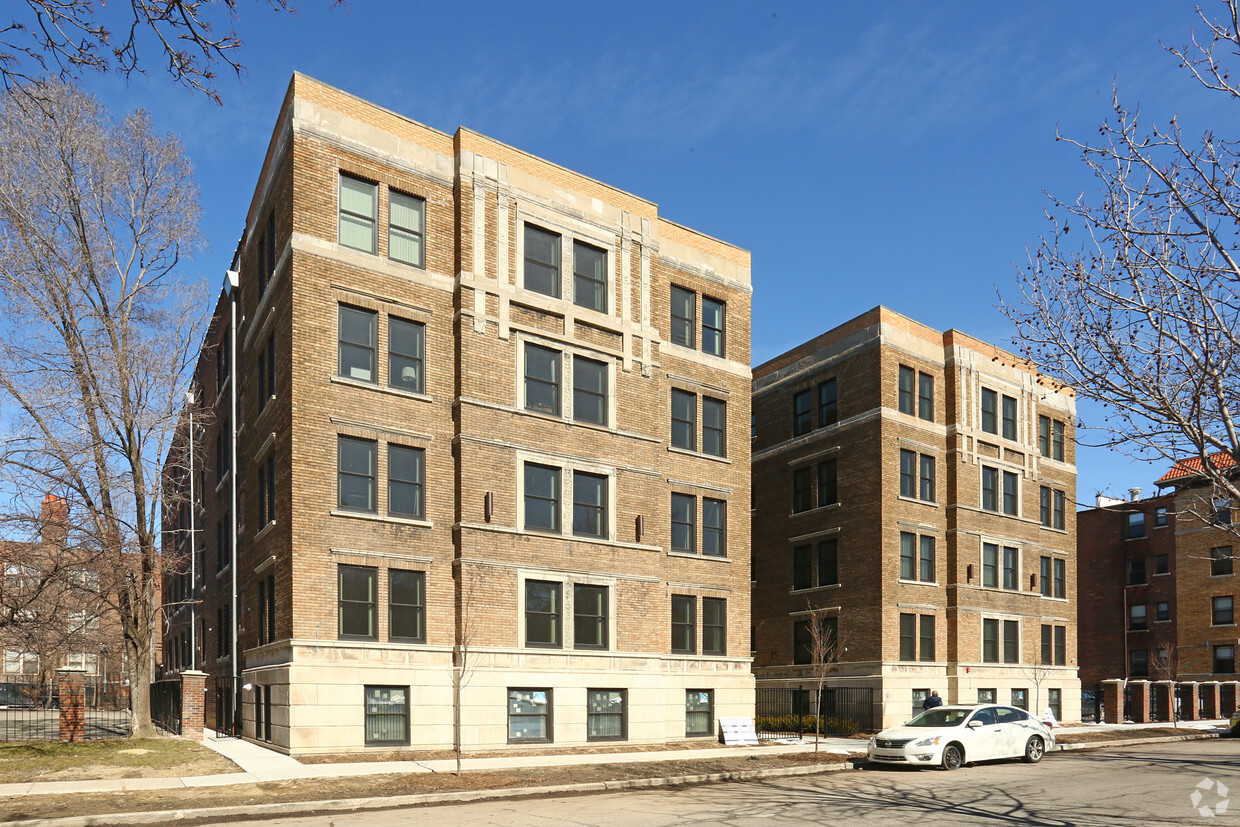 Primary Photo - Casamira Apartments