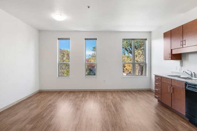 Interior Photo - The Breese