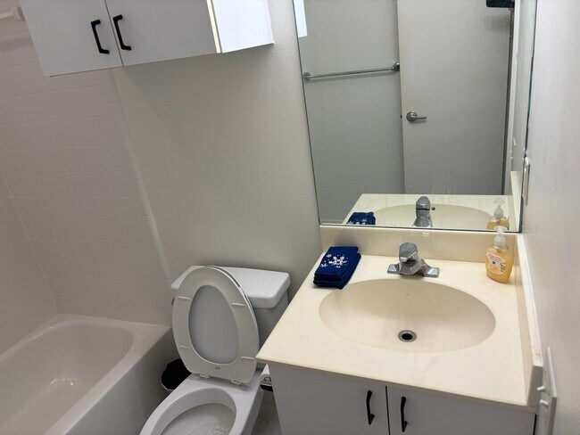 Foto del edificio - 2909 Albany St