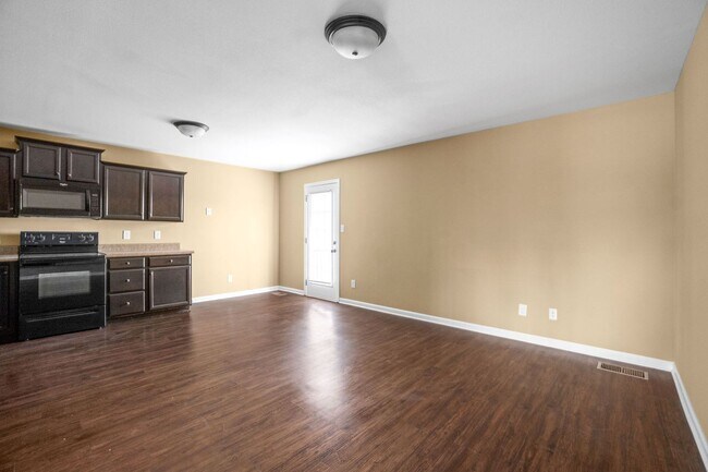 Foto del edificio - 1719 Thistlewood Dr