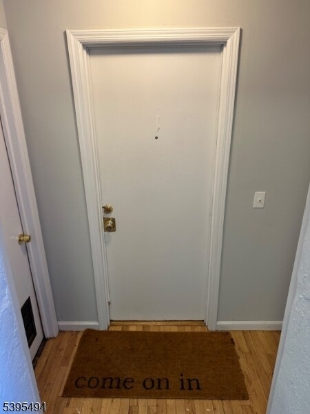 Building Photo - 97 Walnut St