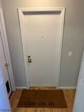 Building Photo - 97 Walnut St