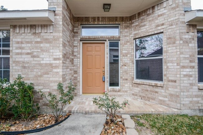 Building Photo - 106 E Foxbriar Forest Cir