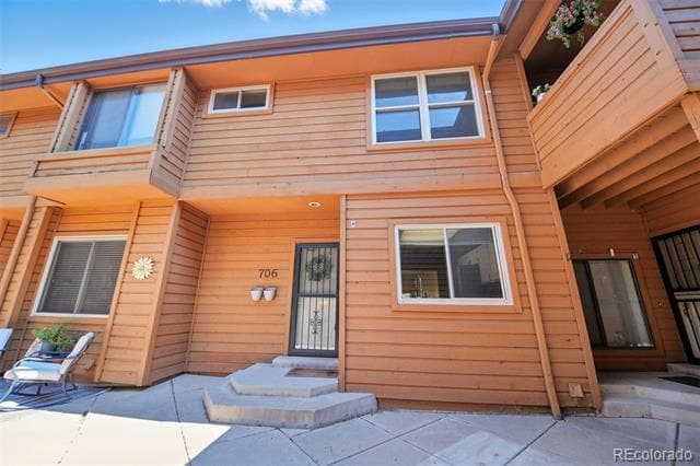 Building Photo - 5555 E Briarwood Ave