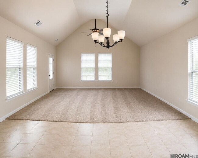 Foto del edificio - 1418 Gardenia Ln