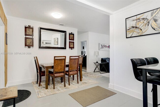 Foto del edificio - 1283 NW 45th St