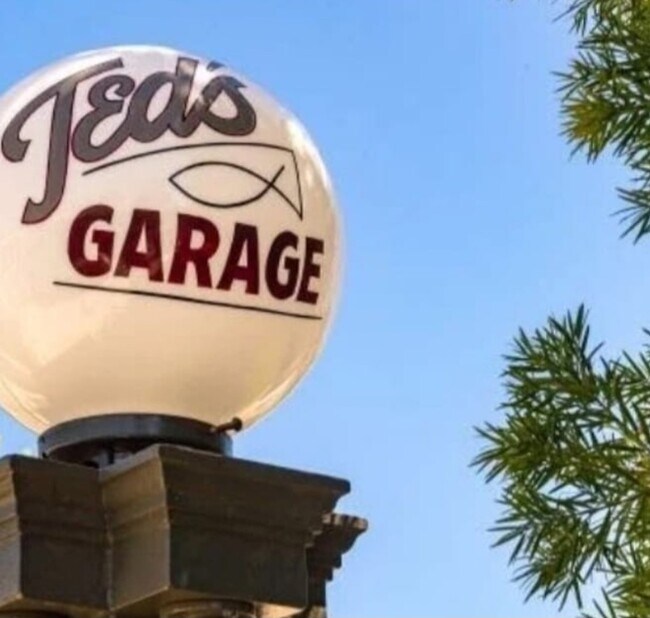 Foto del edificio - 375 S Shaffer St