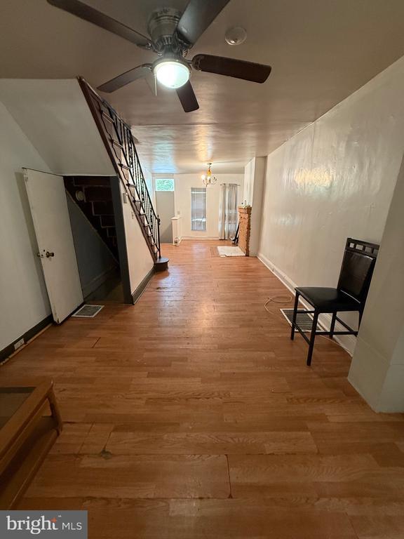 Foto del edificio - 1227 W Saratoga St