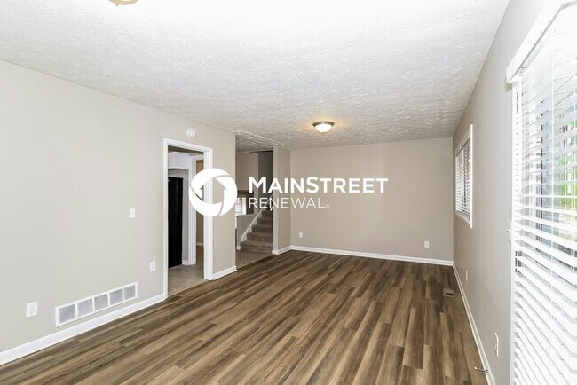 Foto del edificio - 3 Bedroom Pet-Friendly Home in Stone Mountain, GA with Main Street Renewal