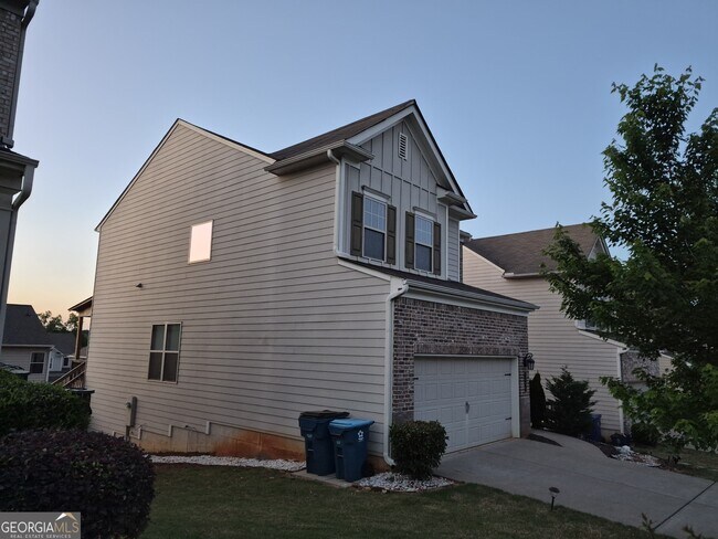 Foto del edificio - 1506 Charcoal Ives Rd