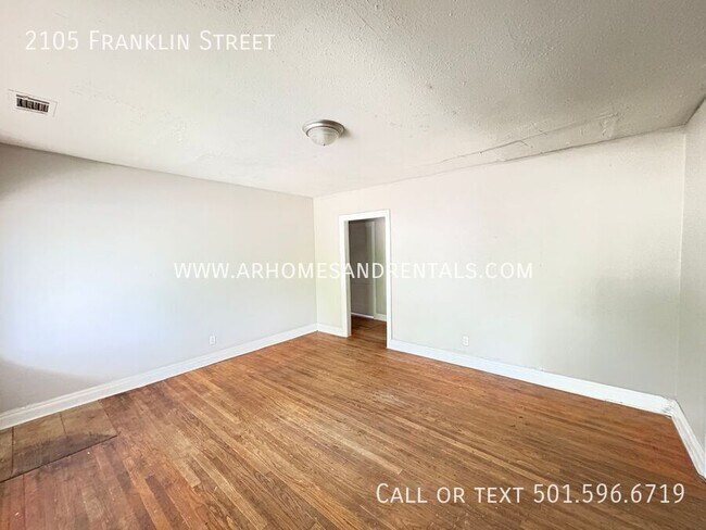 Foto del edificio - 2105 Franklin St