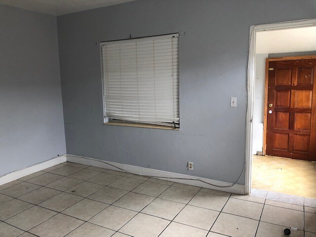 Foto del edificio - 2620 NW 35th St