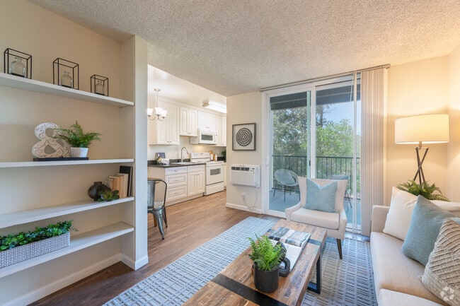 Interior Photo - Castlewood Apartments