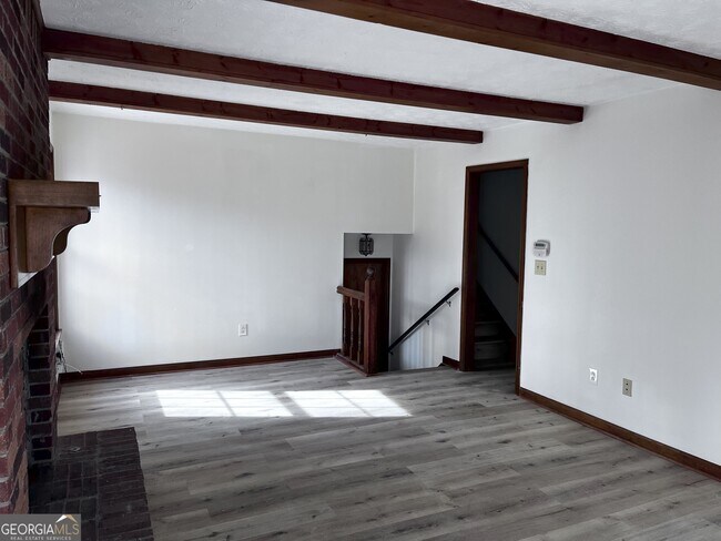 Building Photo - 3378 Mountain Hollow Dr