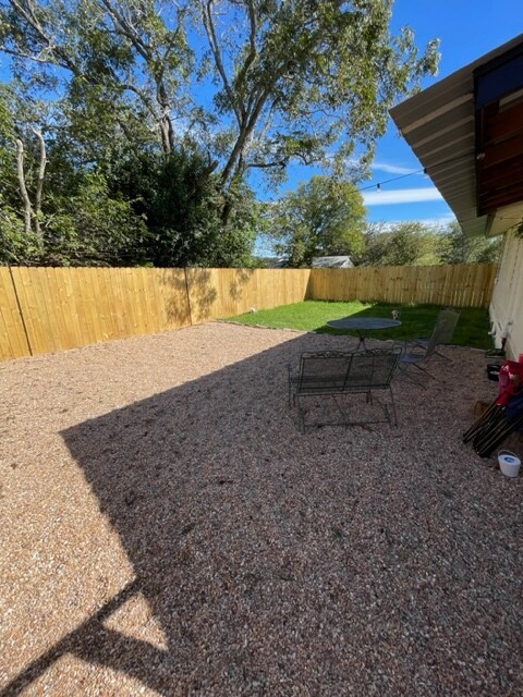 Foto del edificio - 1406 Blair St