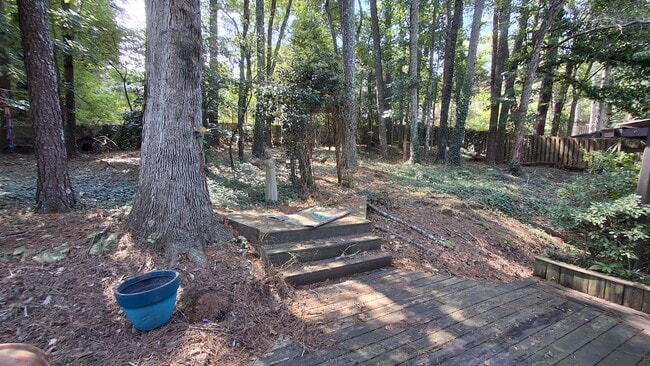 Building Photo - 108 Steele Dr