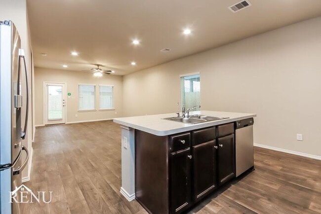 Building Photo - 2407 Heeney Pk Ln