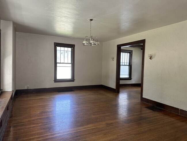 Foto del edificio - 1267 S Galena Ave