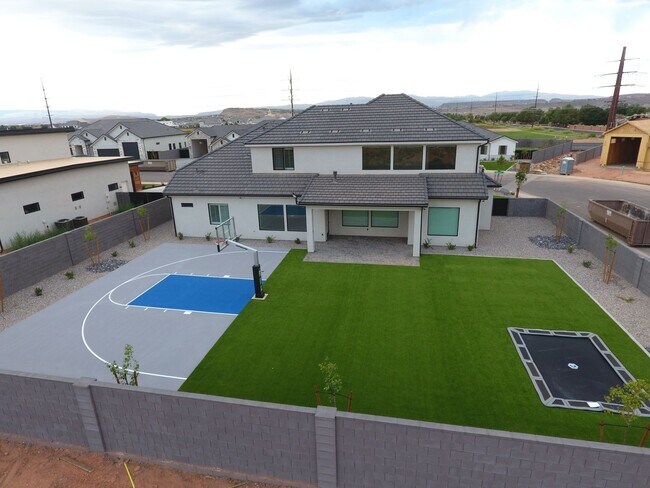 Foto del edificio - 5 Bedroom Home In Washington Fields