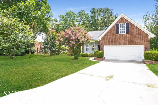 Building Photo - 107 Westshire Pl