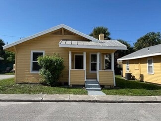 Building Photo - 400 Metcalf Ct