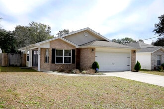 Building Photo - 114 Quince Ave