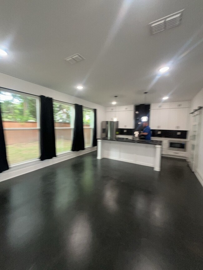 Foto del edificio - Custom Built 3/2/2 Delga Park! Trinity Trails Minutes from downtown Fort Worth!