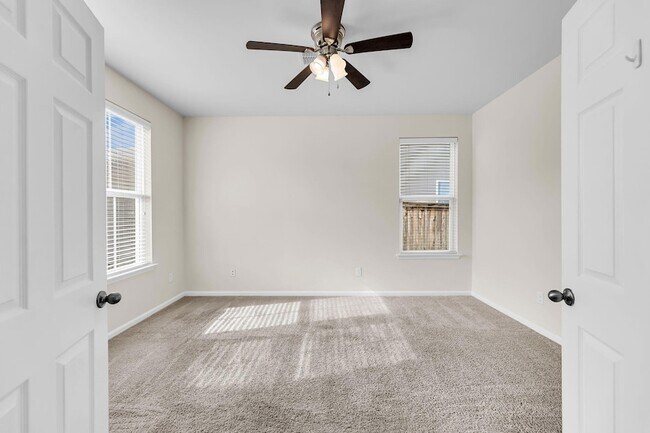 Building Photo - 316 Beachgrass Ln