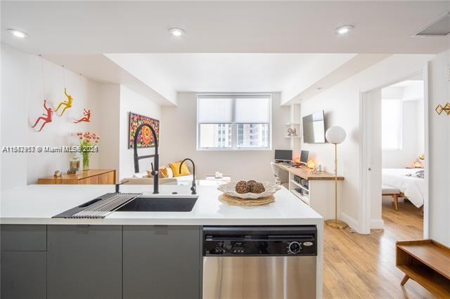 Foto principal - 111 E Flagler St