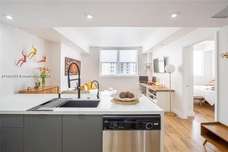 Building Photo - 111 E Flagler St