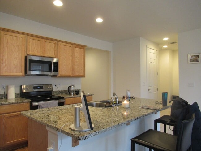 Building Photo - APPROVED APPLICATION PENDING-Almost new 3 ...