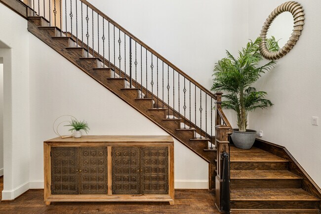 Foto del edificio - 7944 Cherry Springs Ct