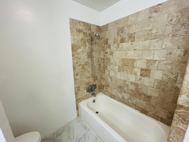 Foto del edificio - 3912 Crayrich Cir