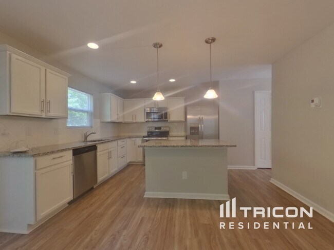 Building Photo - 5525 Twin Brook Drive Charlotte NC