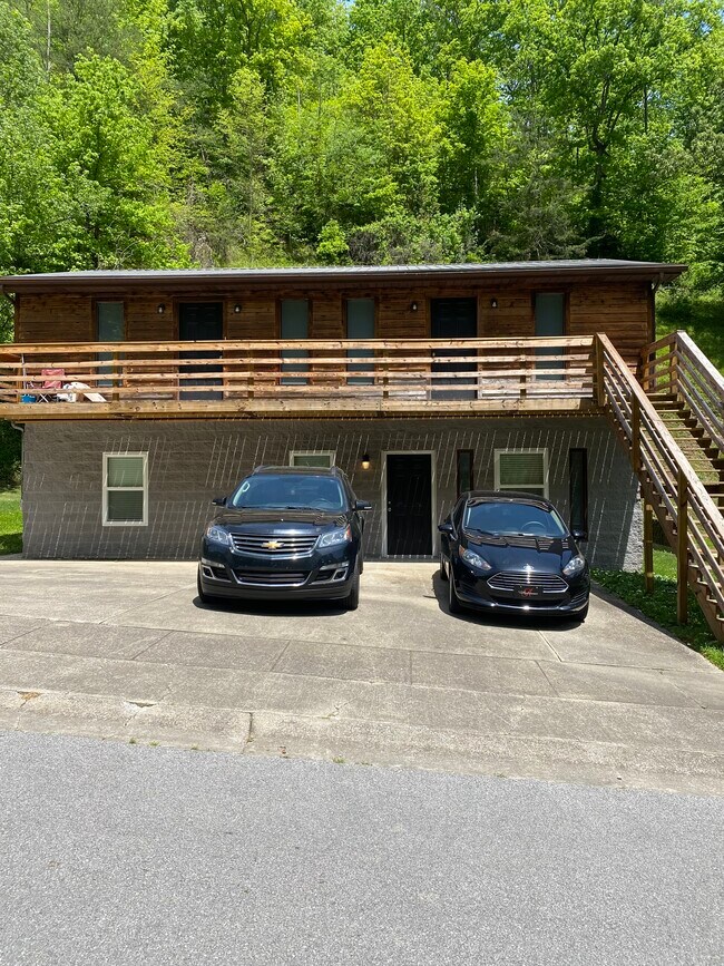 212 Northgate Dr Unit 1, Pikeville, KY 41501 Apartments 212 Northgate