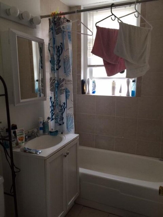 Foto del edificio - Charming 2 Bedroom