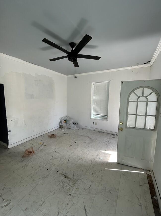 Building Photo - 4330 Blair Ave