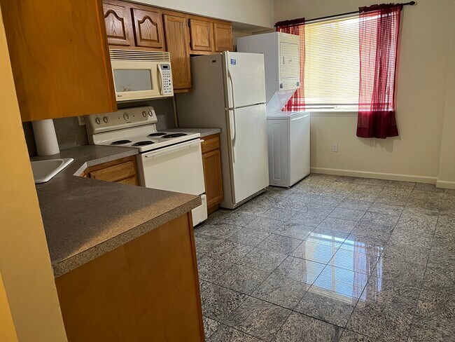 Foto del edificio - 975 Meriden Rd