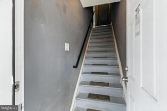 Building Photo - 1618 S 56th St