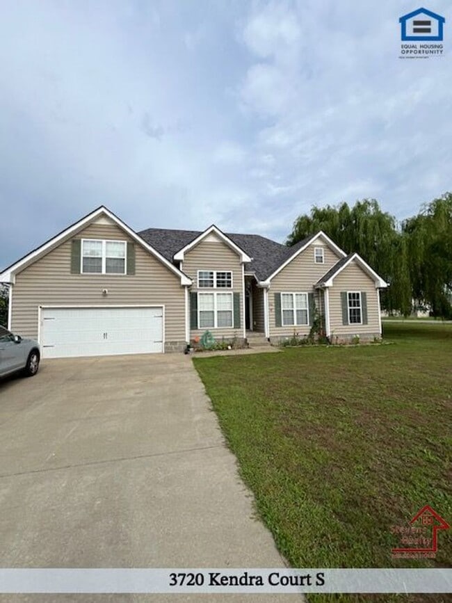 Building Photo - 3720 Kendra Ct S