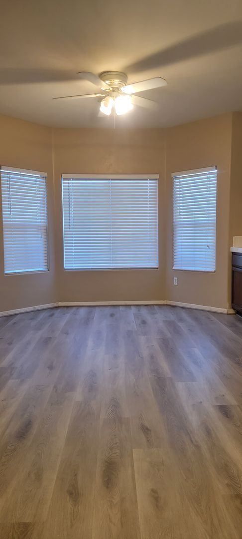 Building Photo - 9401 Casa De Oro Ln