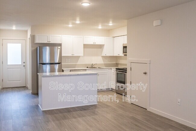 Foto del edificio - 110 N 7th Ave