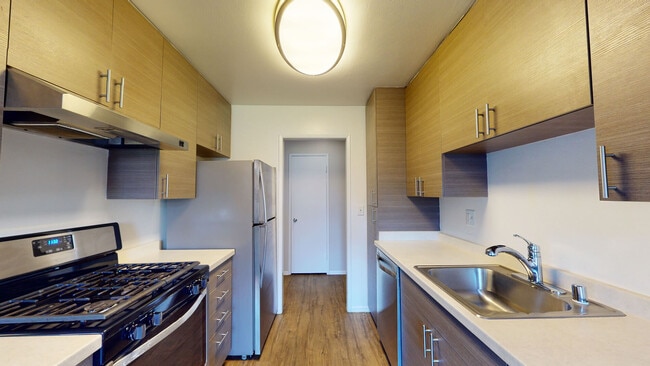 Interior Photo - Huntington Vista
