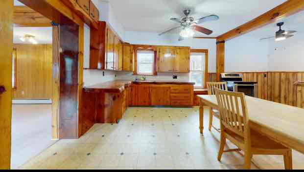 Building Photo - 51 Pleasant St
