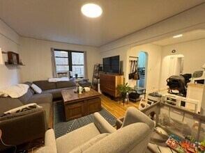 Building Photo - 55 W 92nd St