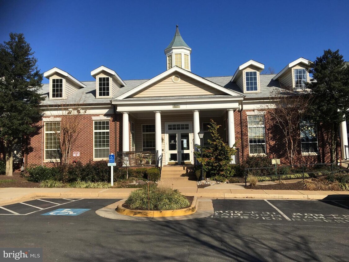 1570 Spring Gate Dr. Unit 7210