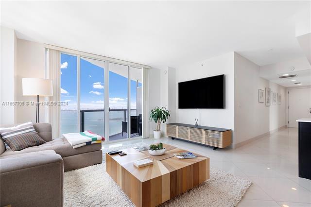 Foto del edificio - 665 NE 25th St
