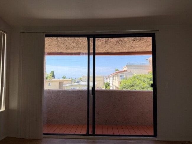 Building Photo - 700 1st St Hermosa Beach