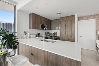 Building Photo - 1080 Brickell Ave