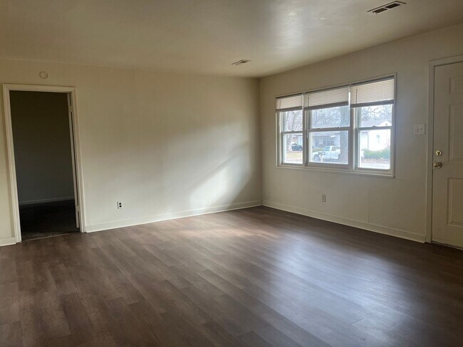 Foto del edificio - 3511 SW Clare Ave